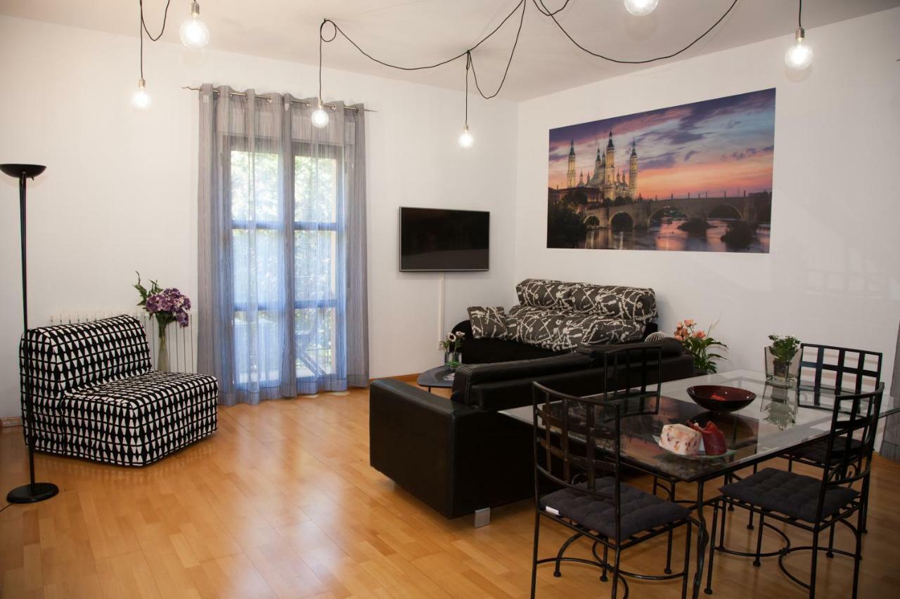 Dean Dos Catedrales Appartement Zaragoza Buitenkant foto
