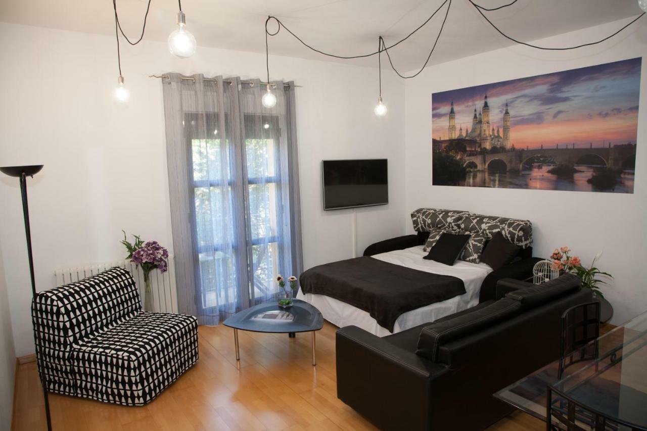 Dean Dos Catedrales Appartement Zaragoza Buitenkant foto