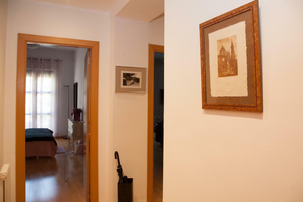 Dean Dos Catedrales Appartement Zaragoza Buitenkant foto